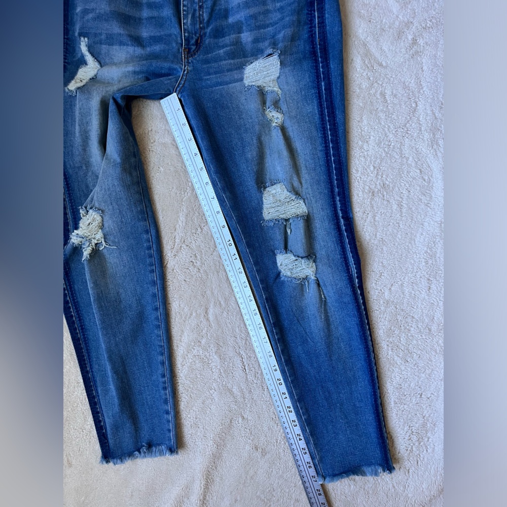 KanCan Distressed Blue Jeans Raw Hem Women Size 30/13 - Picture 11 of 11